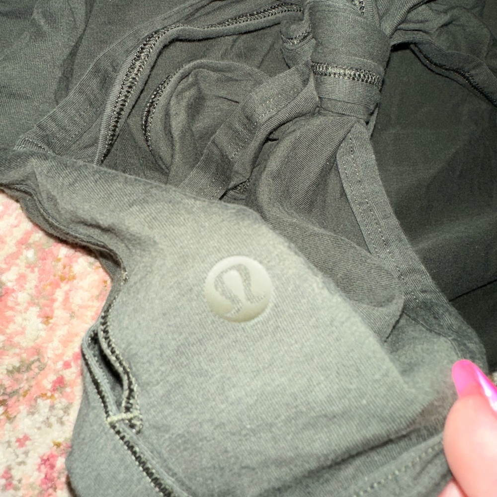 Old lulu shirt